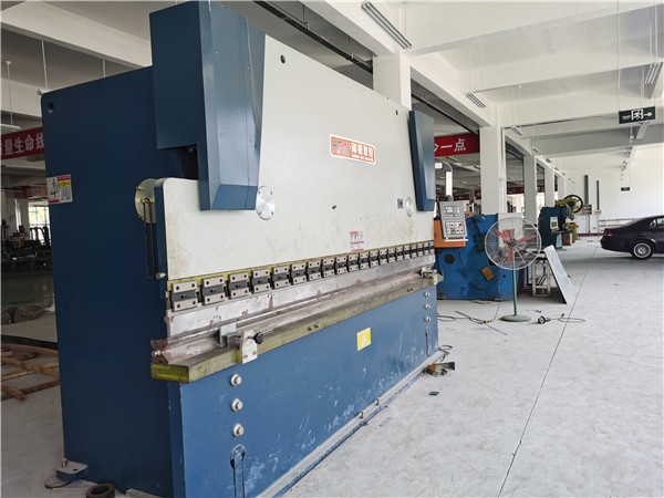 離心脫油機廠家為我們介紹離心脫油機