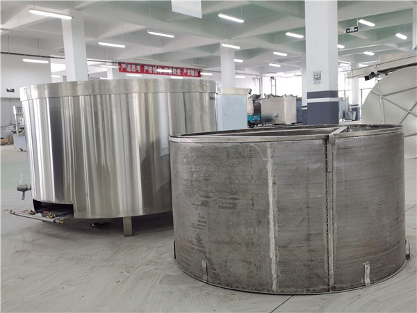 離心脫油機(jī)廠家介紹離心脫油機(jī)的工作原理